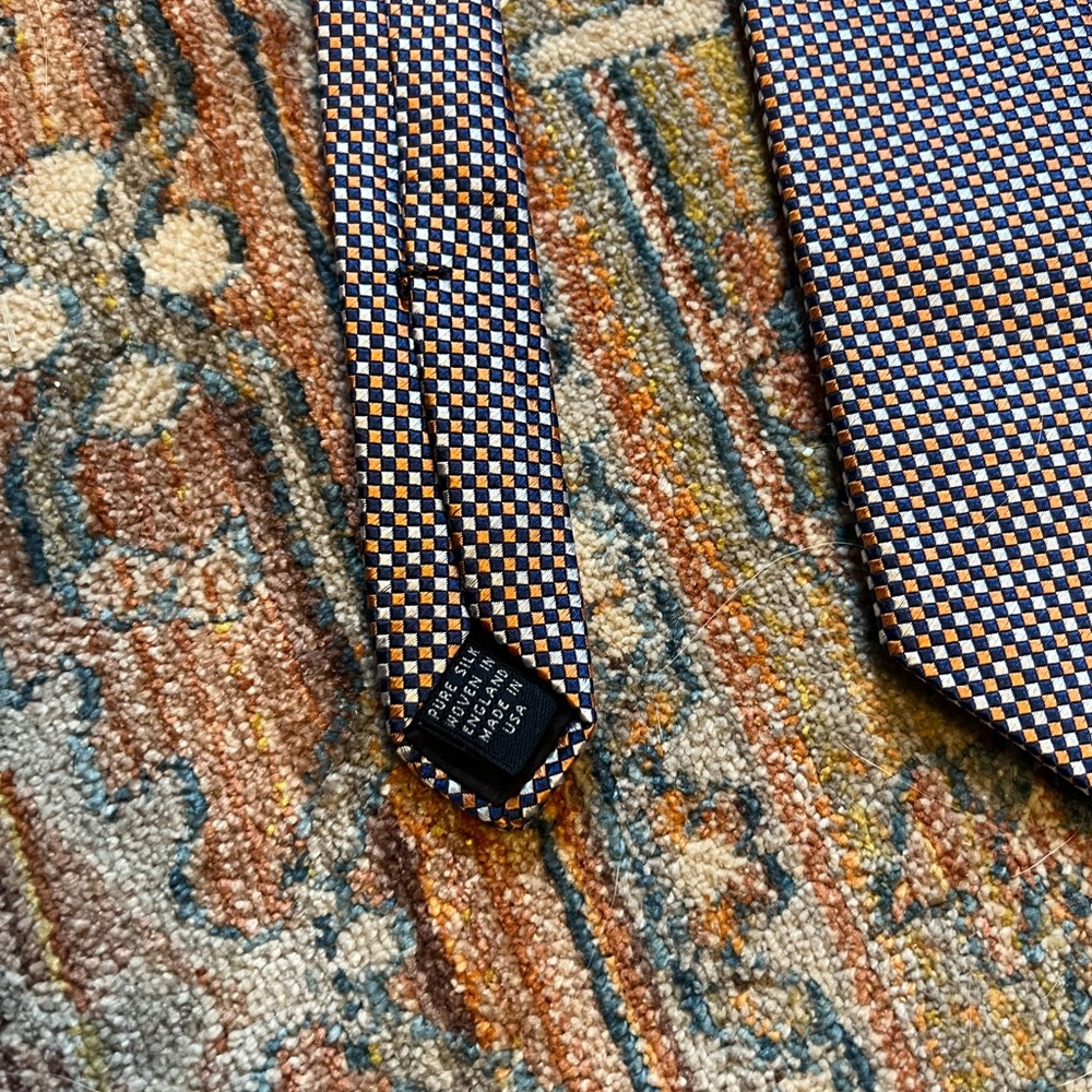 Brooks Brother Silk Tie - Picture 3 of 3